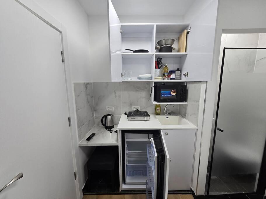 Apartamento Ryo 38 דירת נופש מושלמת מרחק 5 דקות מחוף הים Bat Yam Exterior foto